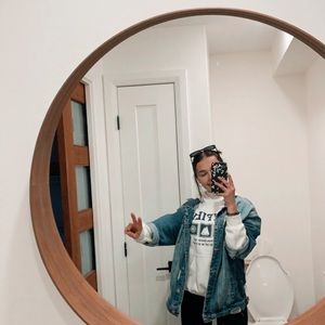 Meet your Posher, Emma